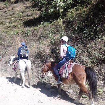 horse ride photo - annapurna circuit