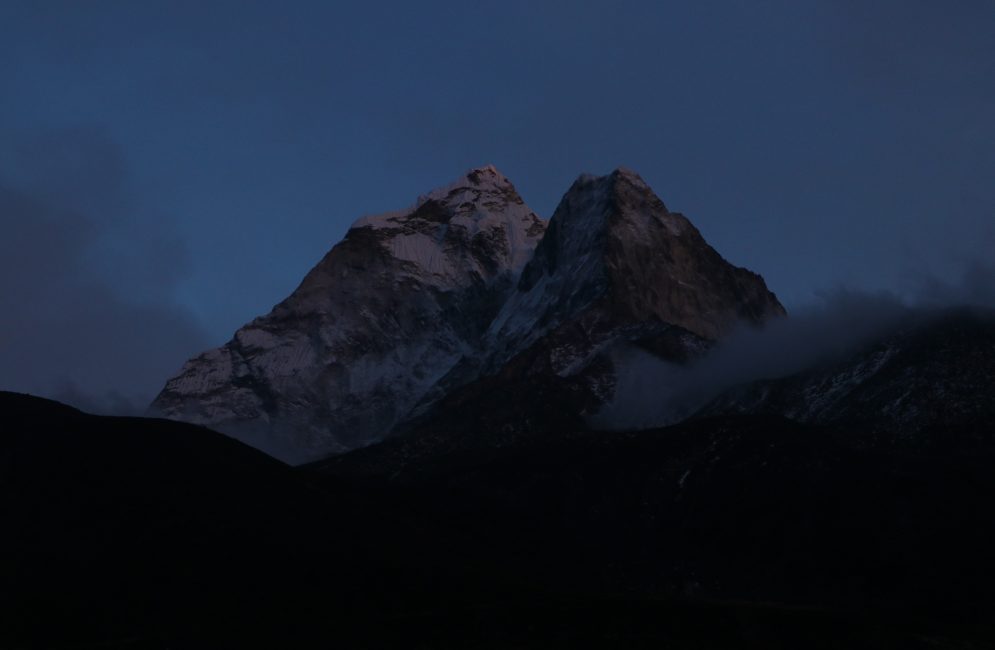 the best time for Everest base camp trek