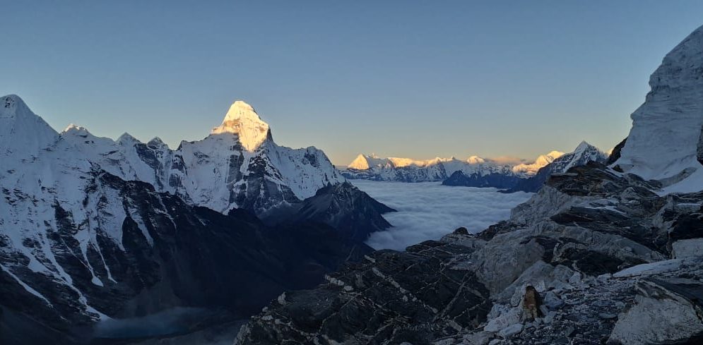 best time for Everest Expeditions